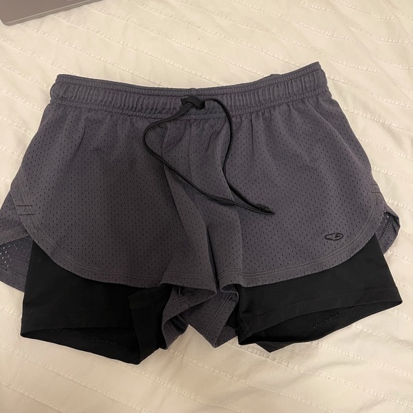 Champion shorts - Picture 1 of 3